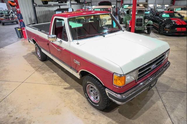 Photo of 1990 White Ford F-150