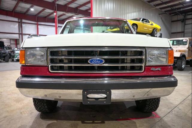 Photo of 1990 White Ford F-150