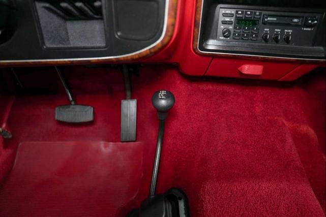 Photo of 1990 White Ford F-150