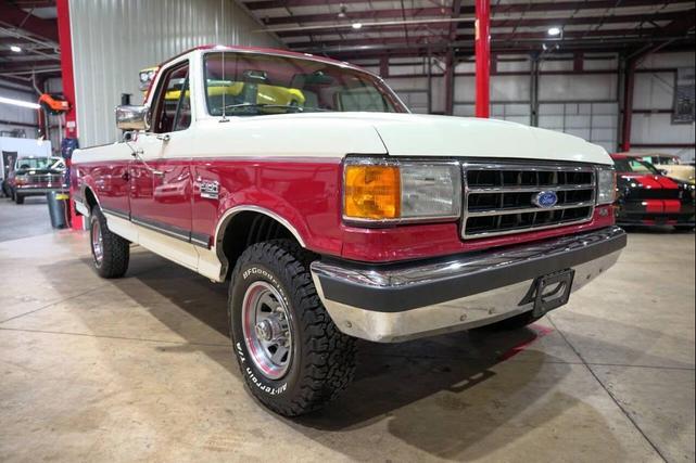 Photo of 1990 White Ford F-150