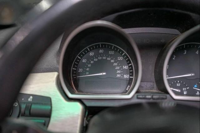 Photo of 2005 Blue BMW Z4