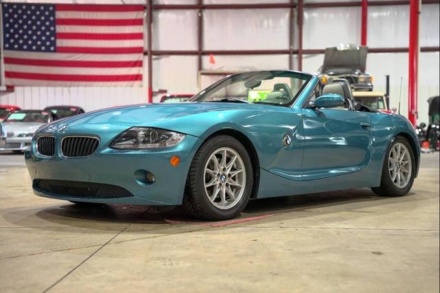 Photo of 2005 Blue BMW Z4