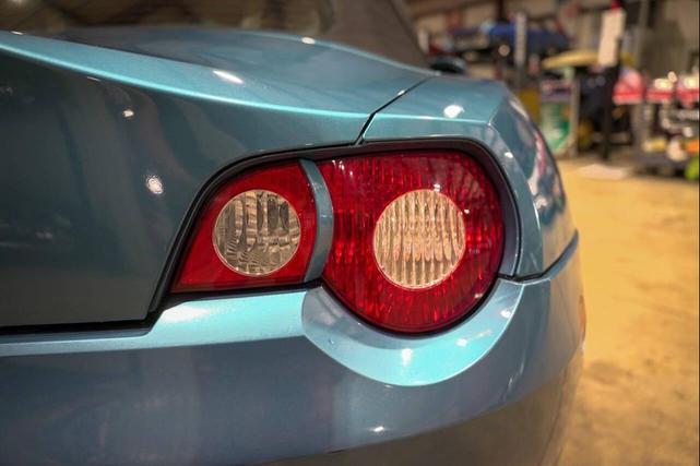 Photo of 2005 Blue BMW Z4