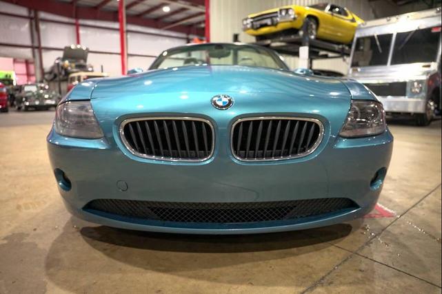 Photo of 2005 Blue BMW Z4