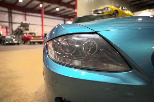 Photo of 2005 Blue BMW Z4