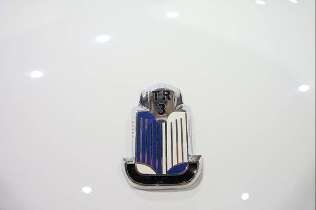 Photo of 1959 White Triumph TR3