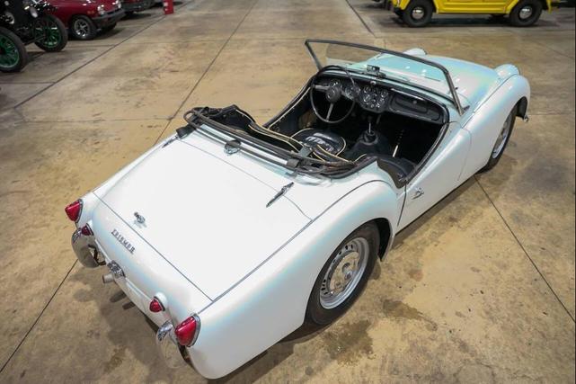 Photo of 1959 White Triumph TR3