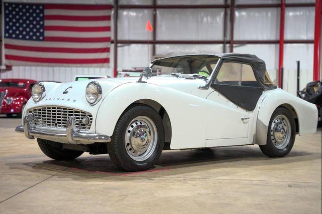Photo of 1959 White Triumph TR3