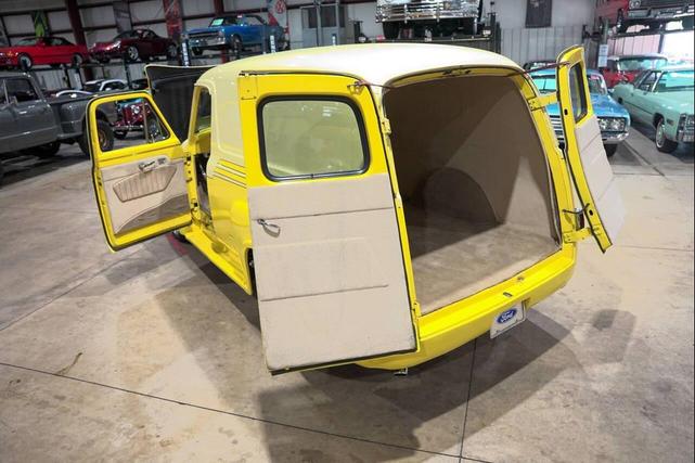 Photo of 1955 Yellow Ford F100