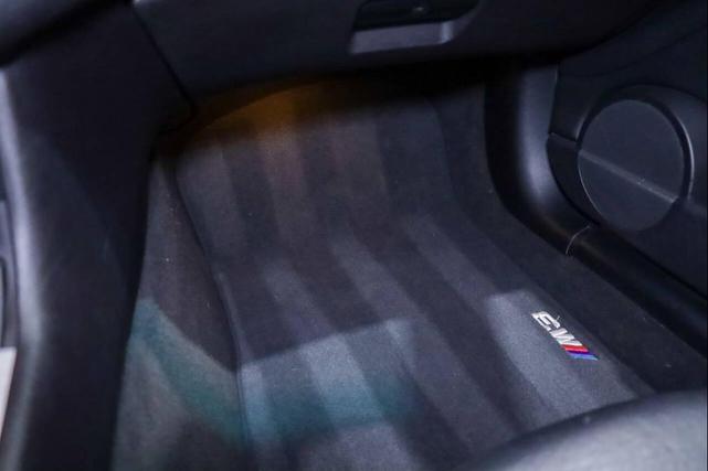 Photo of 2006 Blue BMW M3