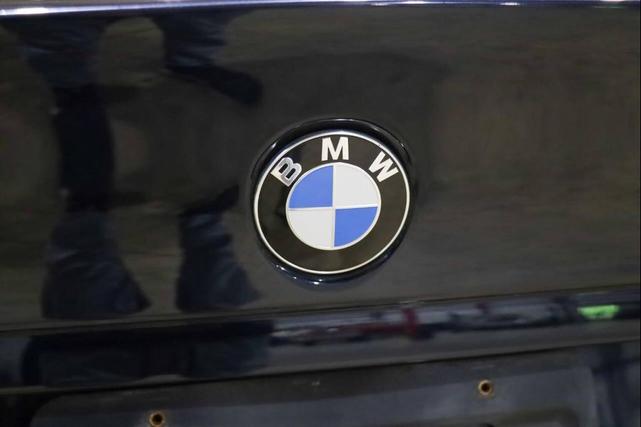 Photo of 2006 Blue BMW M3