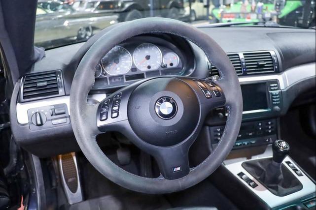 Photo of 2006 Blue BMW M3