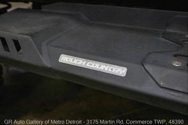Photo of 2002 Black Cadillac Escalade EXT