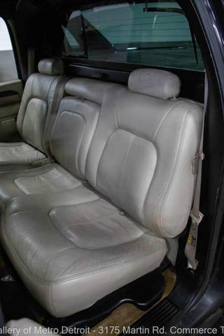 Photo of 2002 Black Cadillac Escalade EXT