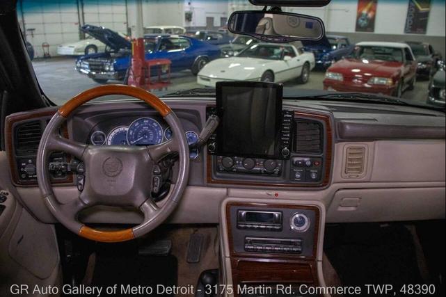 Photo of 2002 Black Cadillac Escalade EXT