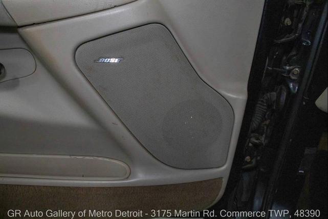 Photo of 2002 Black Cadillac Escalade EXT