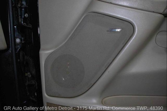 Photo of 2002 Black Cadillac Escalade EXT