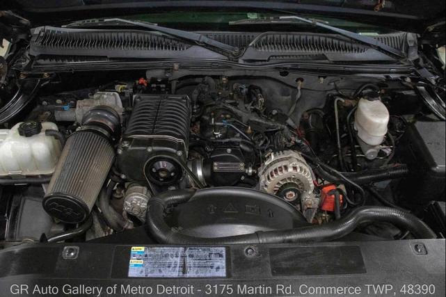 Photo of 2002 Black Cadillac Escalade EXT