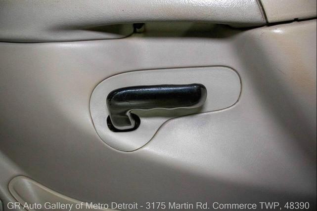 Photo of 2002 Black Cadillac Escalade EXT