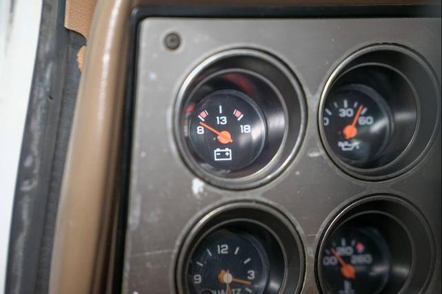 Photo of 1986 White Chevrolet C10/K10