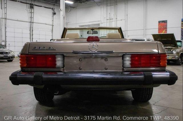 Photo of 1987 Desert Taupe Metallic Mercedes-Benz S-Class