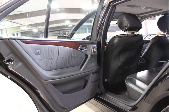 Photo of 2001 Black Mercedes-Benz E-Class