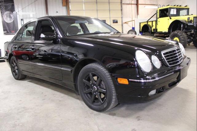 Photo of 2001 Black Mercedes-Benz E-Class