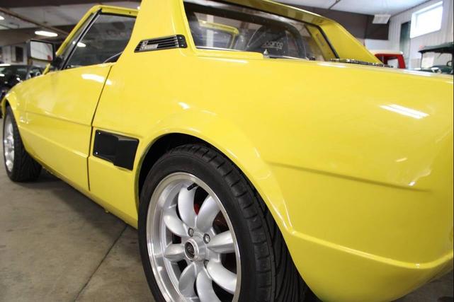 Photo of 1980 Yellow FIAT X1/9