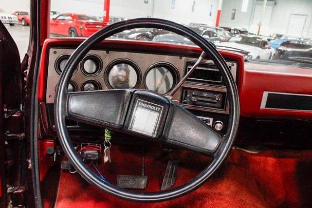 Photo of 1986 Brandy Wine Metallic Chevrolet C10/K10