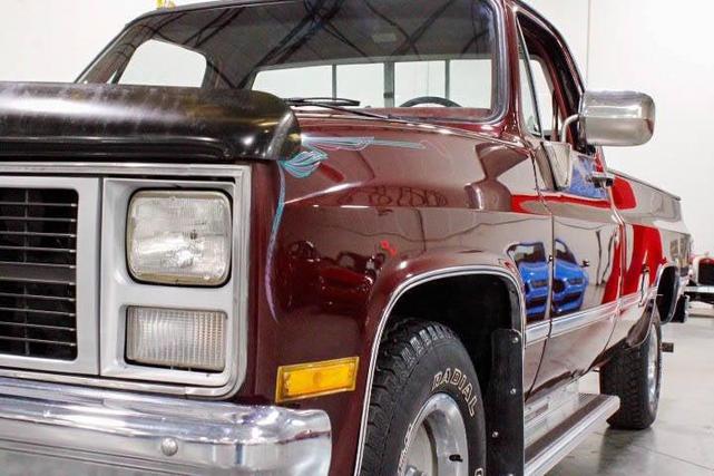 Photo of 1986 Brandy Wine Metallic Chevrolet C10/K10