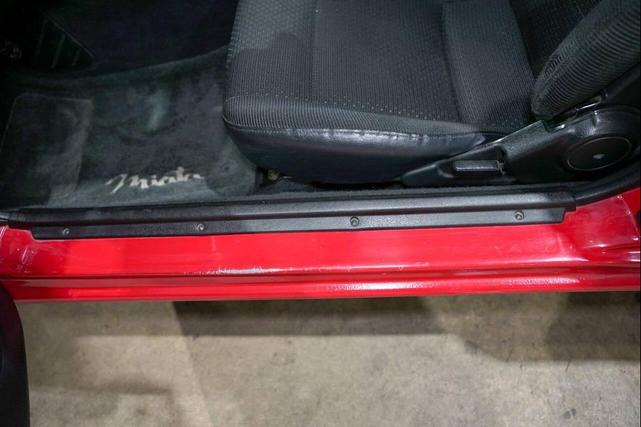 Photo of 1996 Red Mazda MX-5 Miata