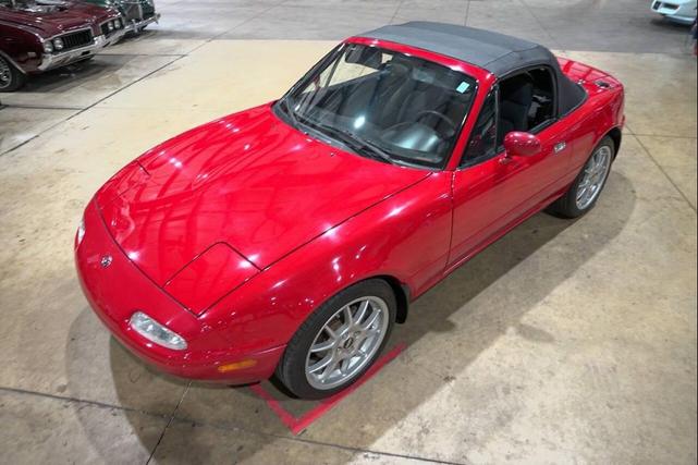 Photo of 1996 Red Mazda MX-5 Miata