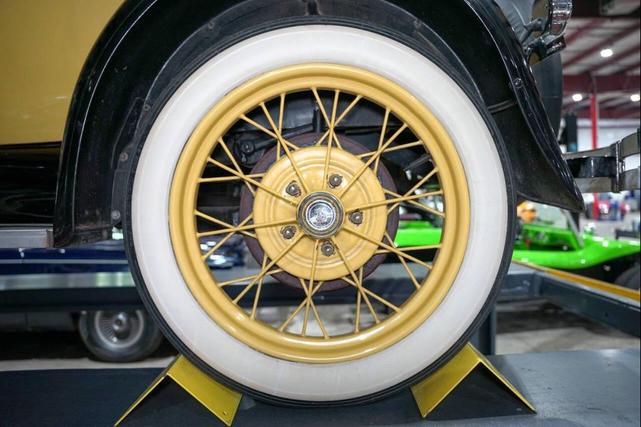 Photo of 1928 Yellow Ford Model A