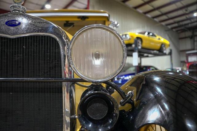 Photo of 1928 Yellow Ford Model A