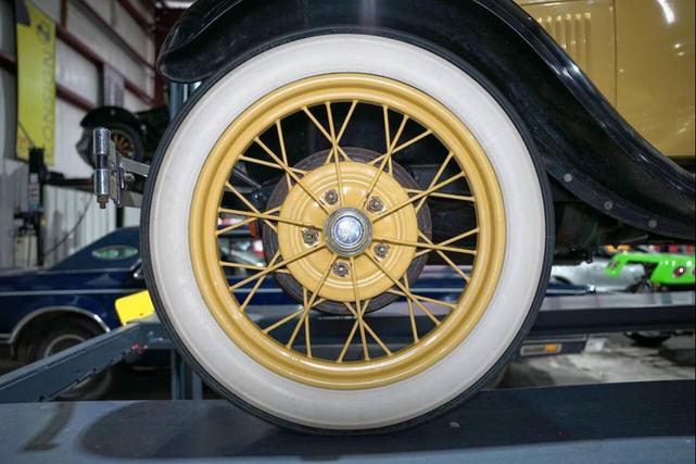 Photo of 1928 Yellow Ford Model A