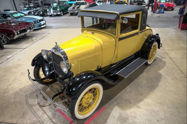 Photo of 1928 Yellow Ford Model A