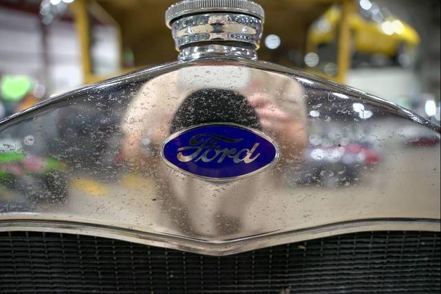 Photo of 1928 Yellow Ford Model A