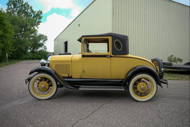 Photo of 1928 Yellow Ford Model A
