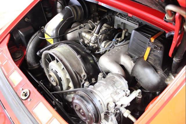 Photo of 1984 Red Porsche 911