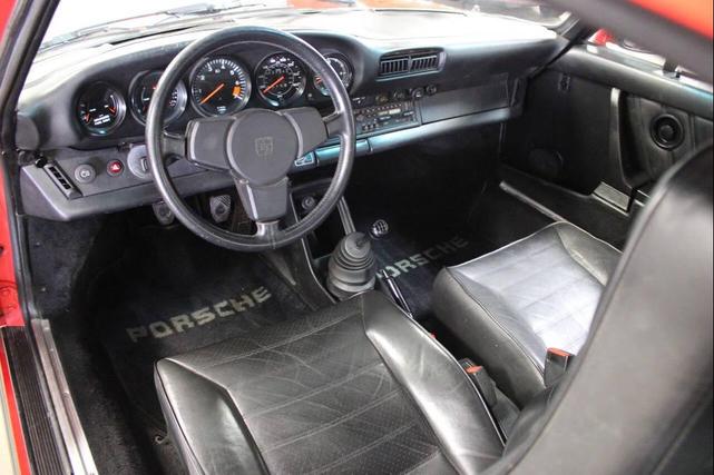 Photo of 1984 Red Porsche 911
