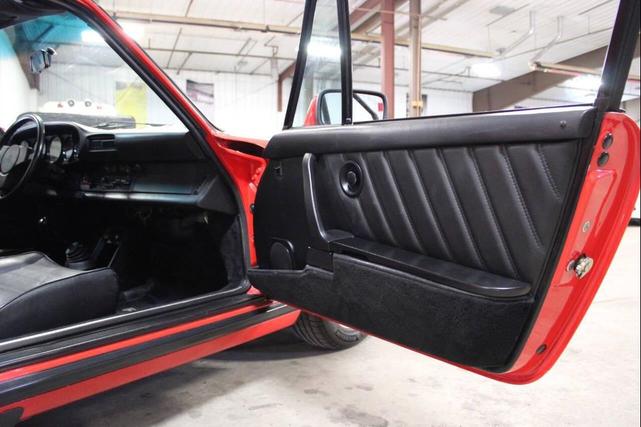 Photo of 1984 Red Porsche 911