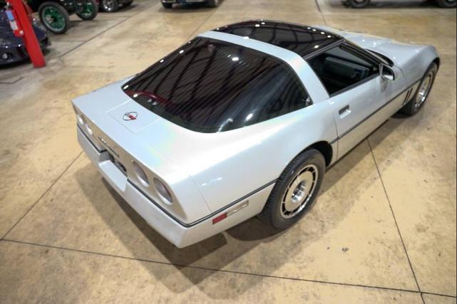 Photo of 1985 Silver Chevrolet Corvette