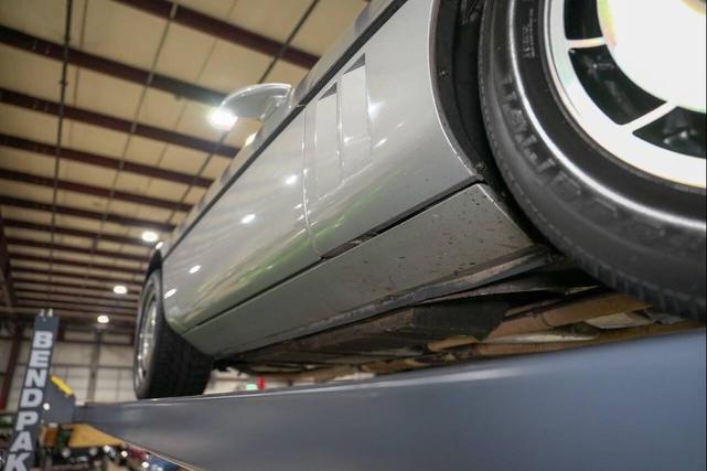 Photo of 1985 Silver Chevrolet Corvette