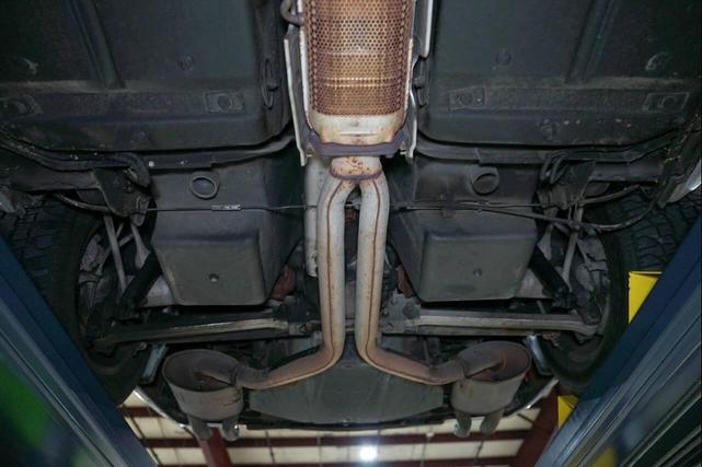 Photo of 1985 Silver Chevrolet Corvette
