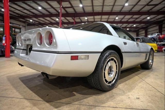 Photo of 1985 Silver Chevrolet Corvette