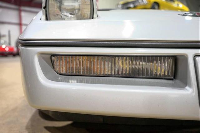 Photo of 1985 Silver Chevrolet Corvette