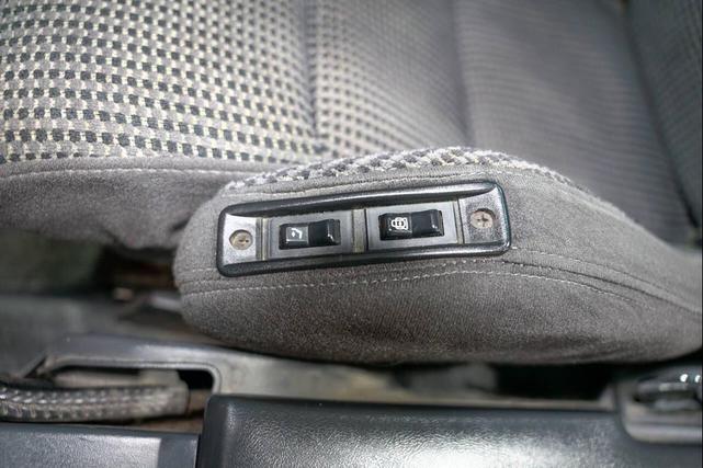 Photo of 1985 Silver Chevrolet Corvette