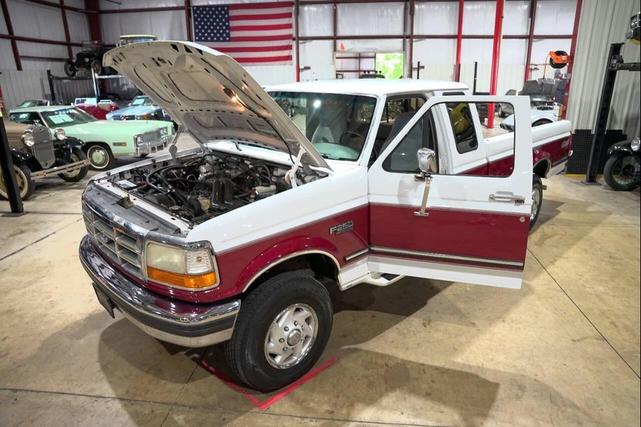 Photo of 1995 White Ford F-250