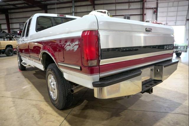 Photo of 1995 White Ford F-250