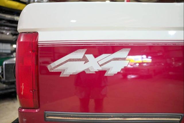 Photo of 1995 White Ford F-250